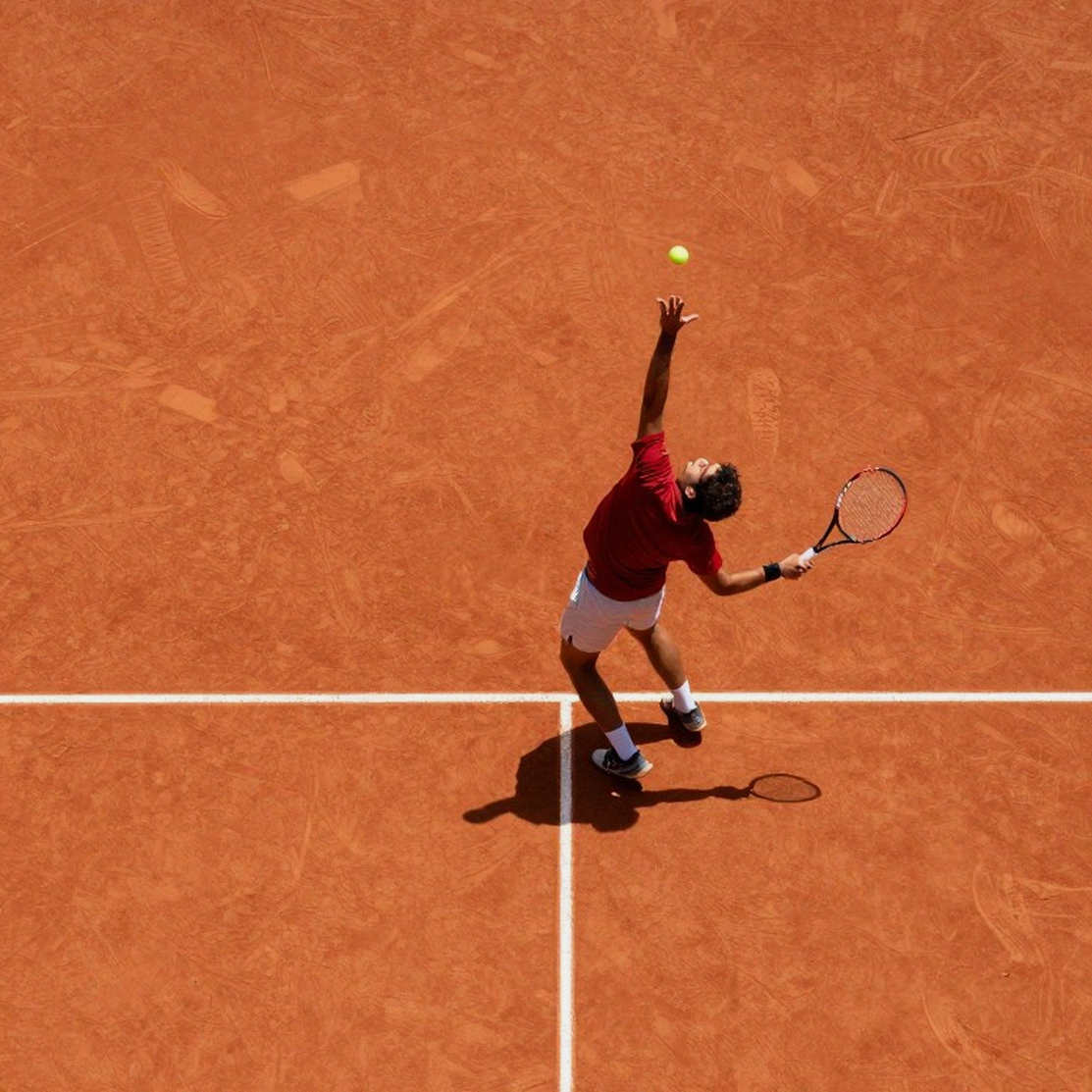 Sinner Delays Comeback Again: Right Knee, 500 Points, and Zverev's Clock Sinner Delays Comeback Again: Right Knee, 500 Points, and Zverev's Clock