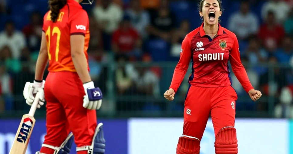 ব্লকচেইনে ক্রিকেটের খাতা: যখন প্রতিটি রান আর মুছে ফেলা যায় না ব্লকচেইনে ক্রিকেটের খাতা: যখন প্রতিটি রান আর মুছে ফেলা যায় না