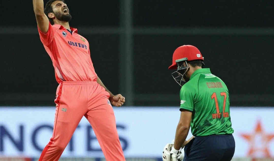 নিলামের হাতুড়ি নয়, এনওসি-ই ঠিক করে দেয় এশীয় ক্রিকেটারের আসল দাম নিলামের হাতুড়ি নয়, এনওসি-ই ঠিক করে দেয় এশীয় ক্রিকেটারের আসল দাম