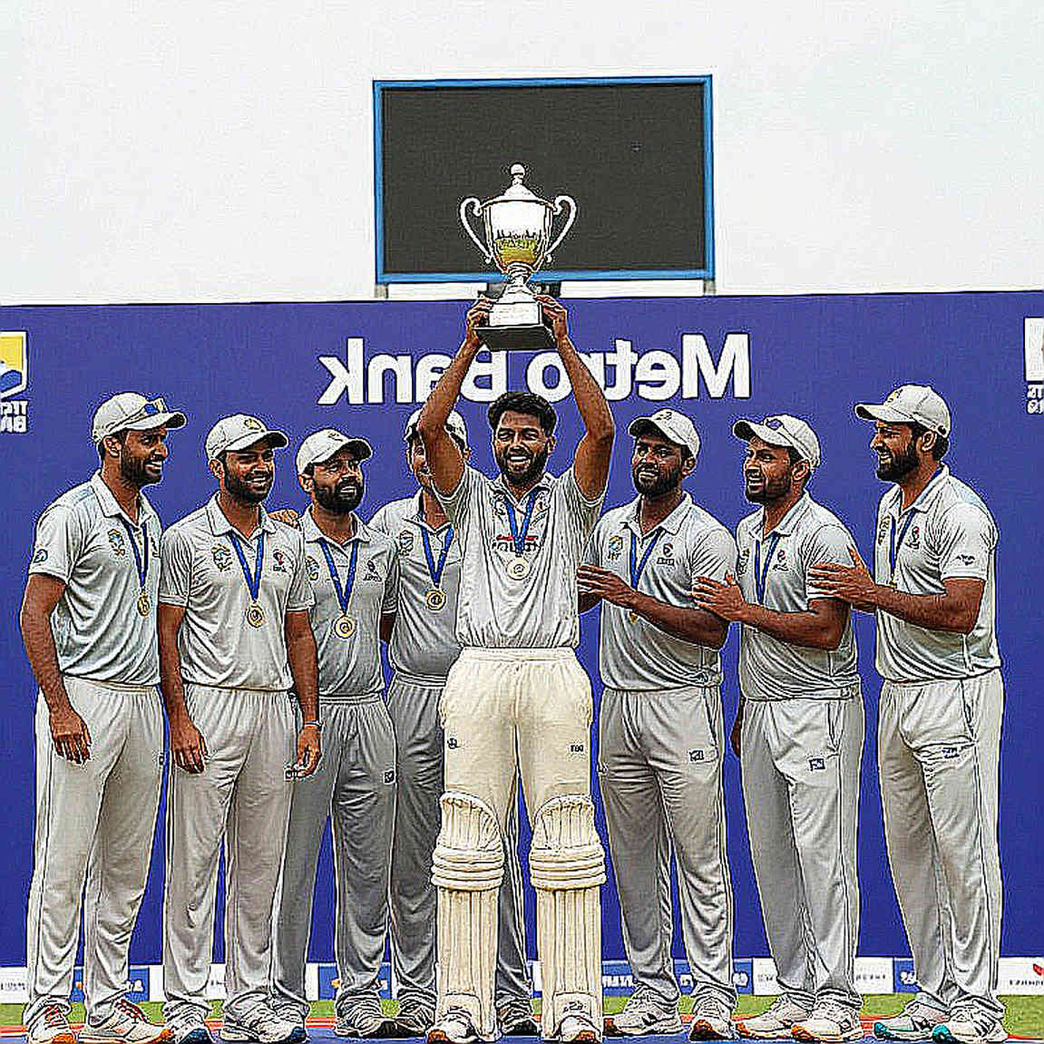 খালি লেজারের পাঠ: ক্রিকেট ডেটা পাইপলাইনের নীরব ব্যর্থতা, আট স্তরের অডিট এবং ব্লকচেইন-সদৃশ সত্যের নৈতিকতা