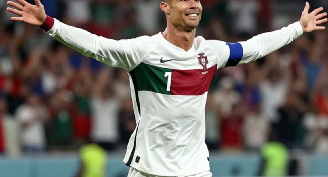 বাঁ প্রান্ত থেকে বাঁকানো ফ্রি-কিক: মুরাদ বাতনার 'সিংহাসন-তাড়া' আসলে এক গোলের খাতা বাঁ প্রান্ত থেকে বাঁকানো ফ্রি-কিক: মুরাদ বাতনার 'সিংহাসন-তাড়া' আসলে এক গোলের খাতা