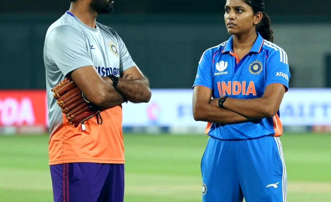 মাসুদের ২–৩ সপ্তাহ বনাম ৯ নভেম্বর: পাকিস্তানের টপ অর্ডারের আসল চাপ মাসুদের ২–৩ সপ্তাহ বনাম ৯ নভেম্বর: পাকিস্তানের টপ অর্ডারের আসল চাপ