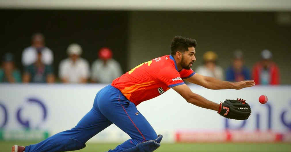 কেপ টাউনের নির্ণায়ক টেস্ট: চার ইনিংসে ম্যাডিনসনের বিদায়, নিউল্যান্ডসের নতুন বলে রেনশ-হেডের অগ্নিপরীক্ষা