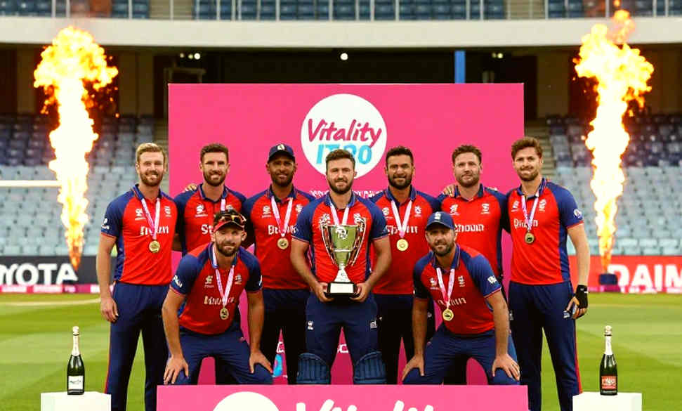 ট্রান্সফার উইন্ডো: ভিড়ের গর্জনে চাপা পড়া শব্দটা